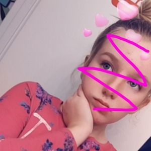 Meet your Posher, Dakota